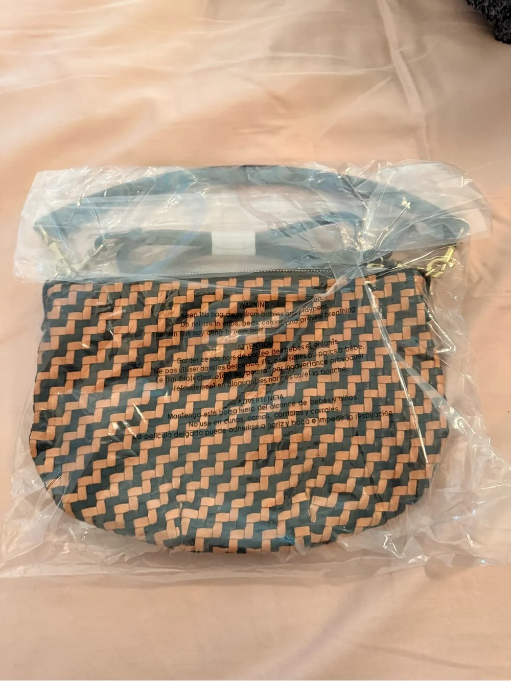 Clare V Petit Moyen Messenger Bag - Picture 3 of 5